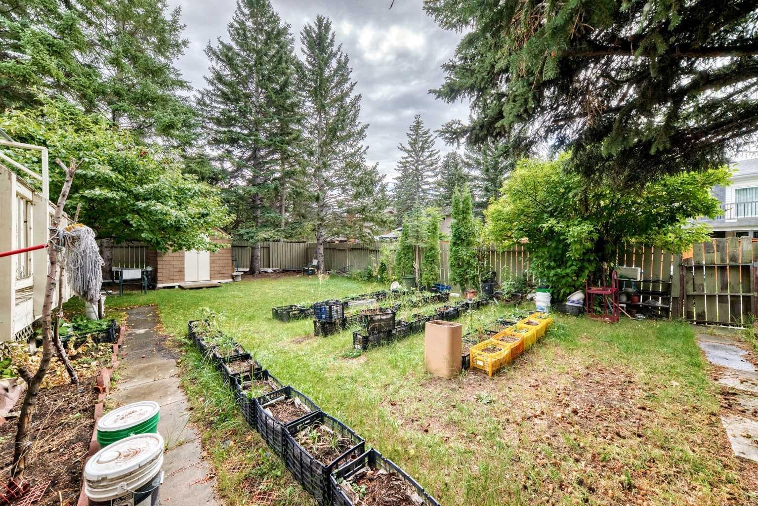3219 Palliser Drive SW