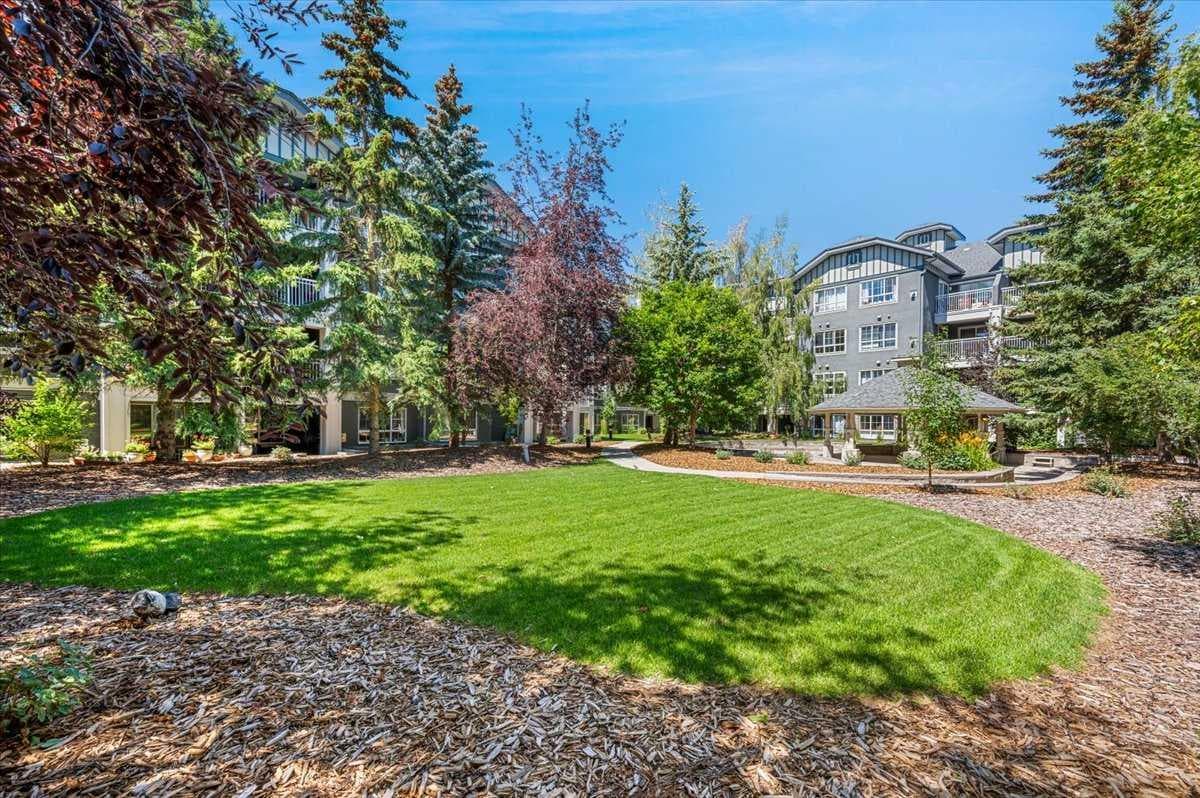 421, 35 Richard Court SW