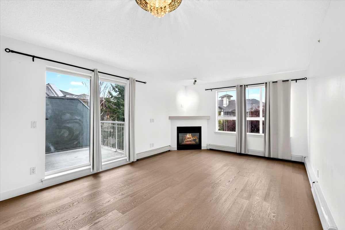 421, 35 Richard Court SW