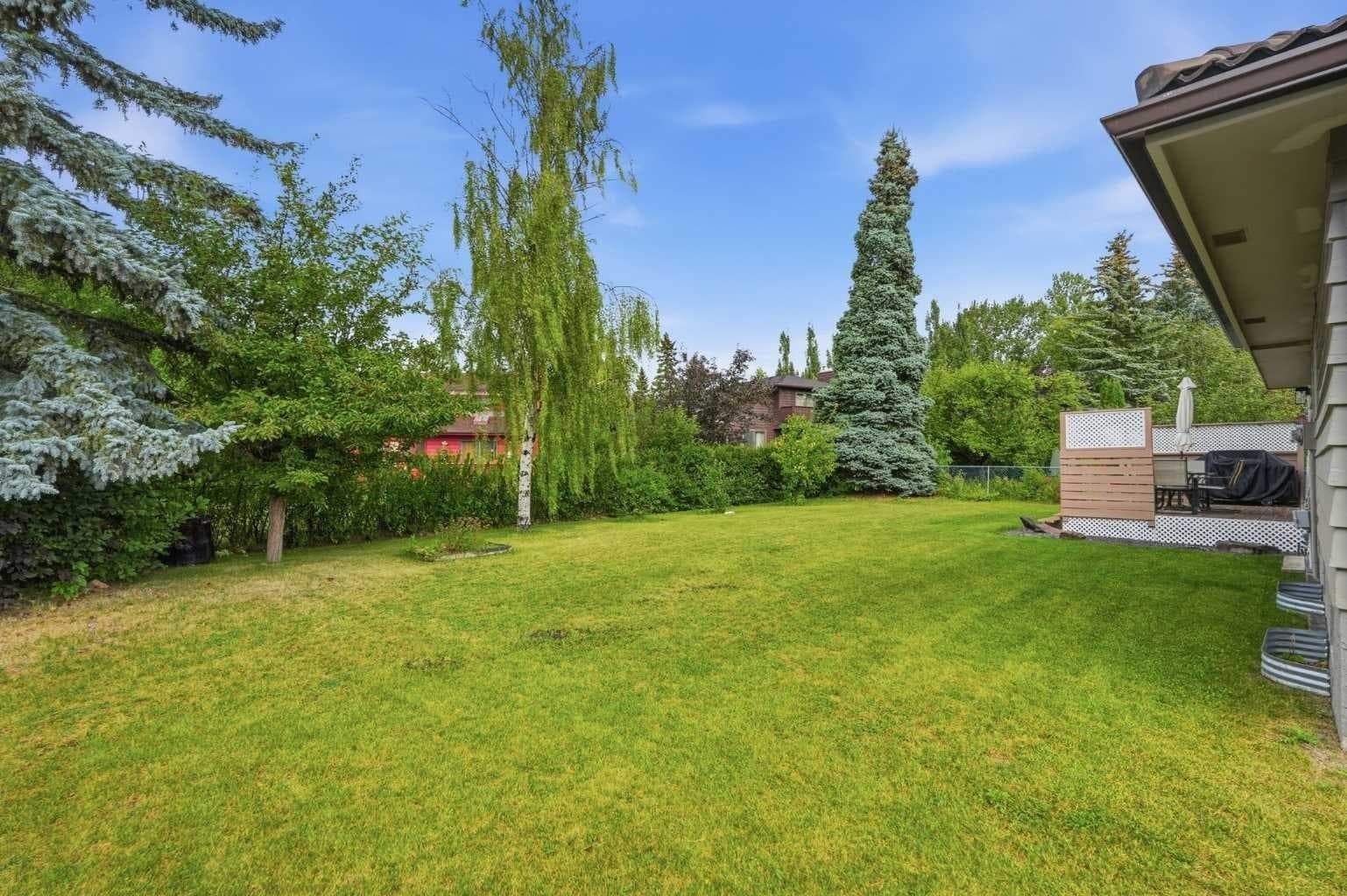 11 Edgemont Rise NW