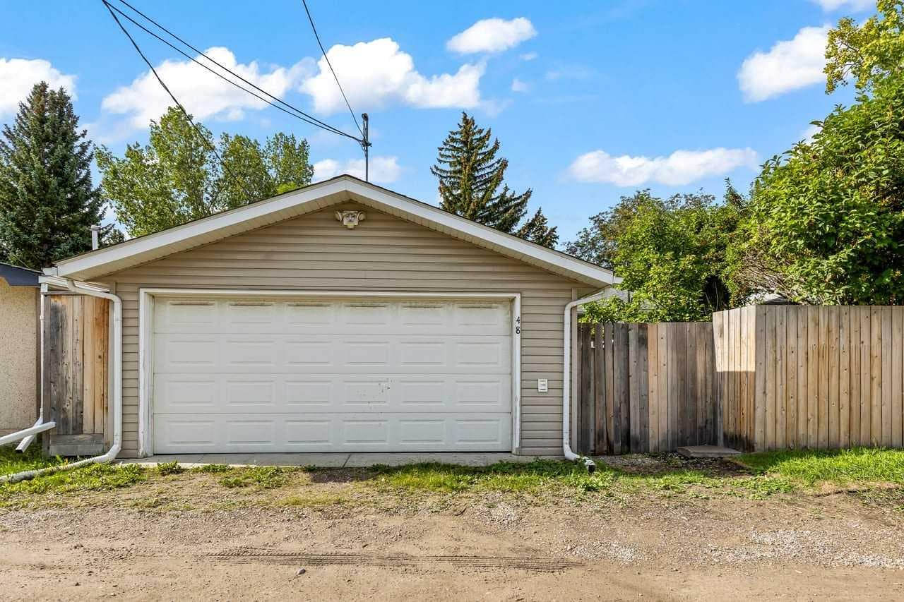 48 Butler Crescent NW