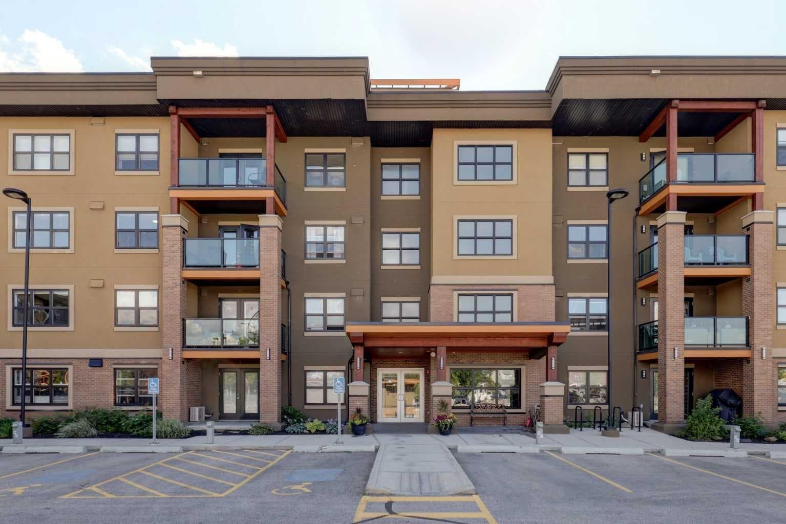 2207, 10 Market Boulevard SE