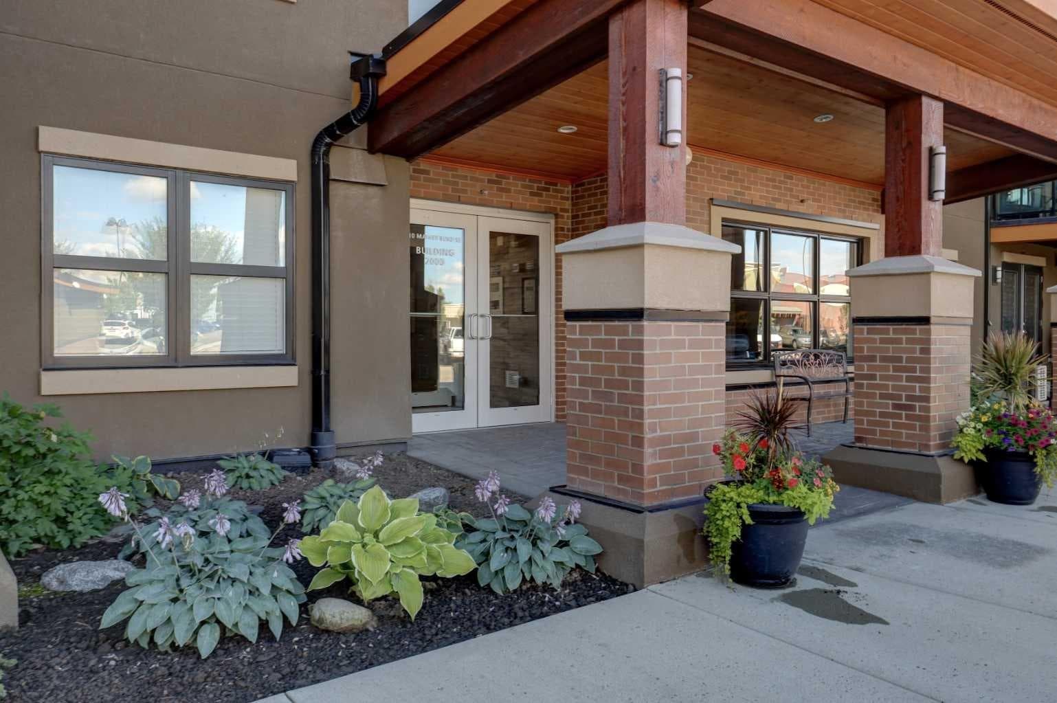 2207, 10 Market Boulevard SE