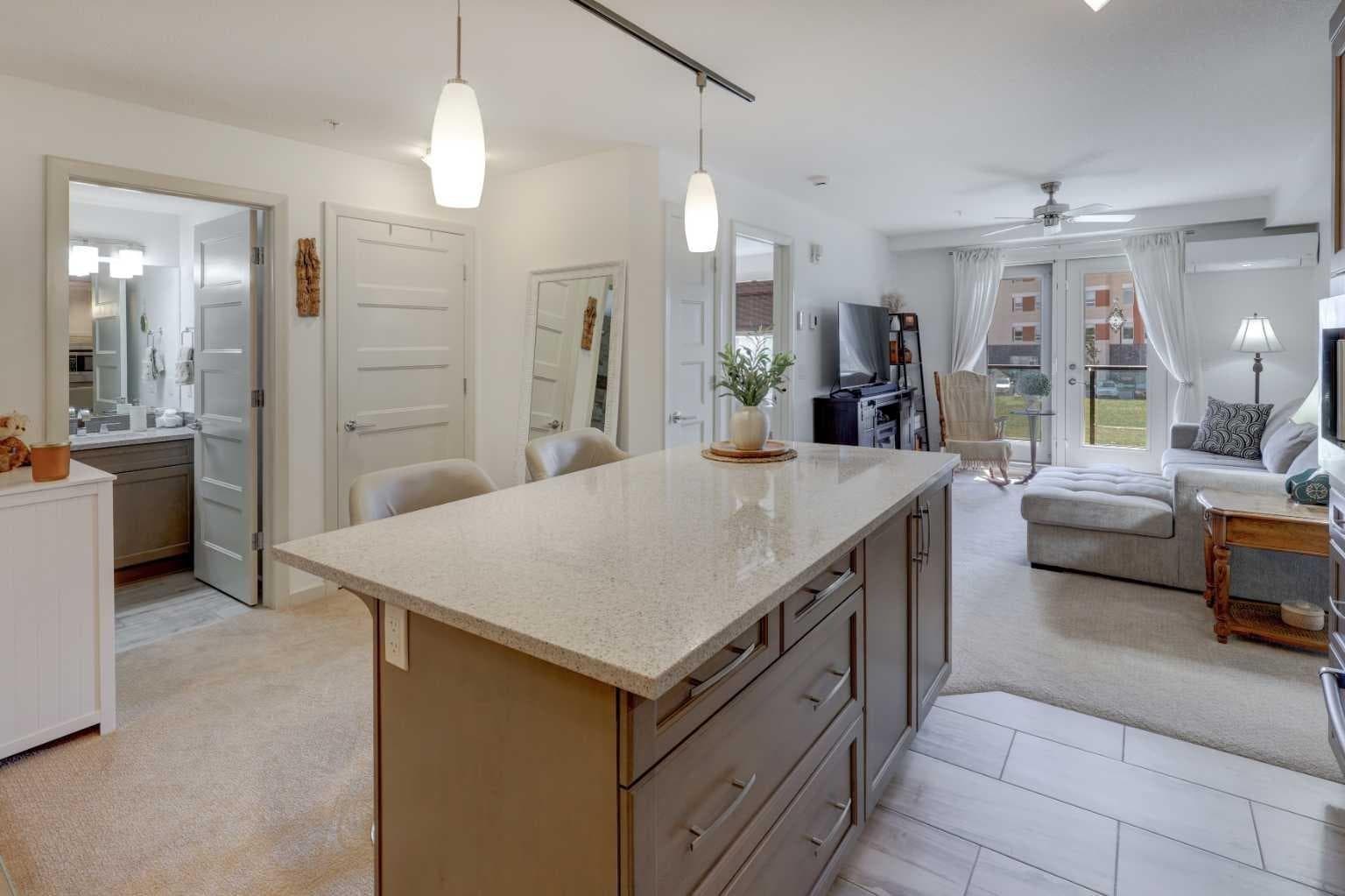 2207, 10 Market Boulevard SE