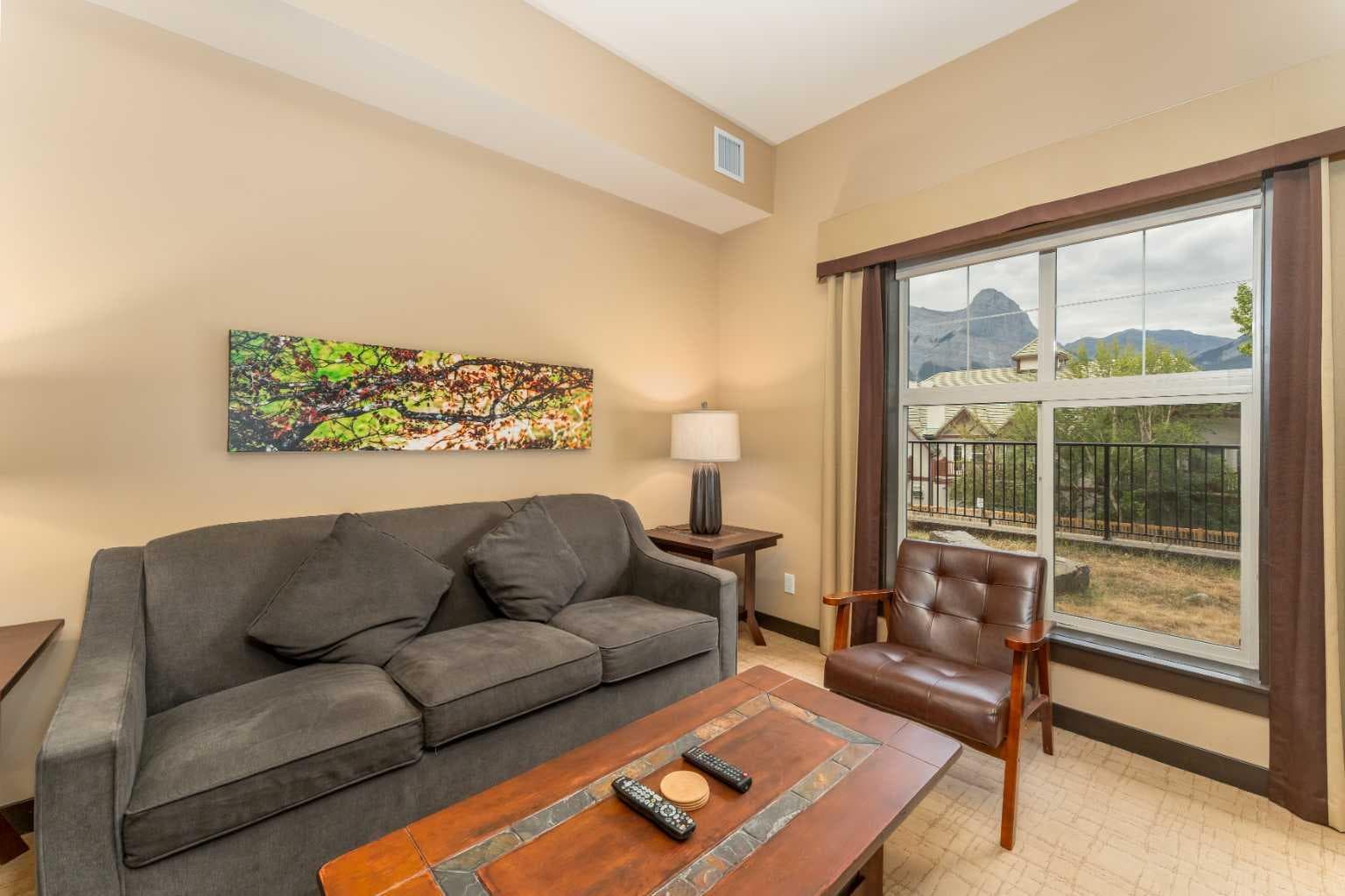 111C, 1818 Mountain Avenue 