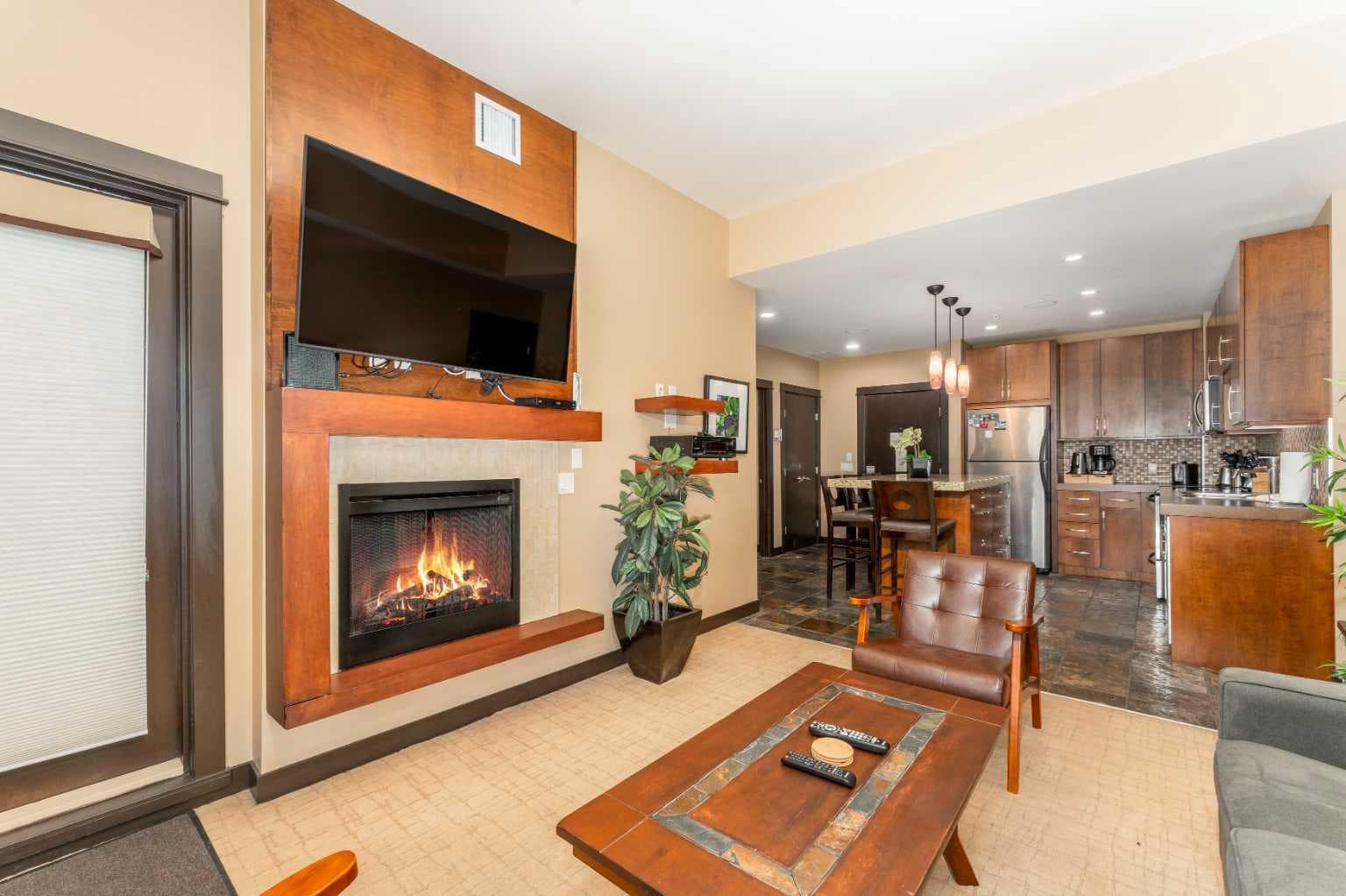111C, 1818 Mountain Avenue 