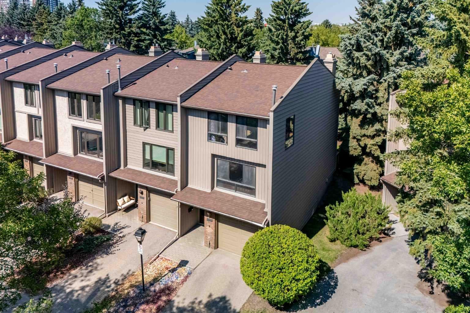 22 Point Mckay Court NW