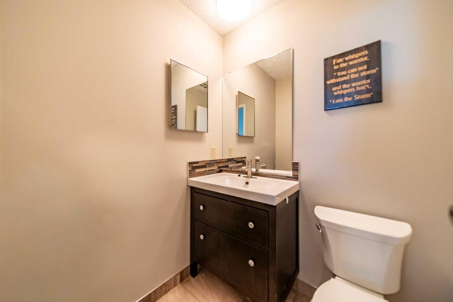 22 Point Mckay Court NW