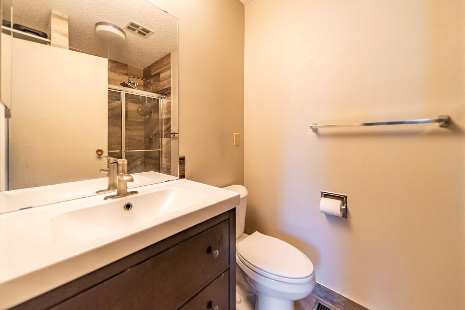 22 Point Mckay Court NW