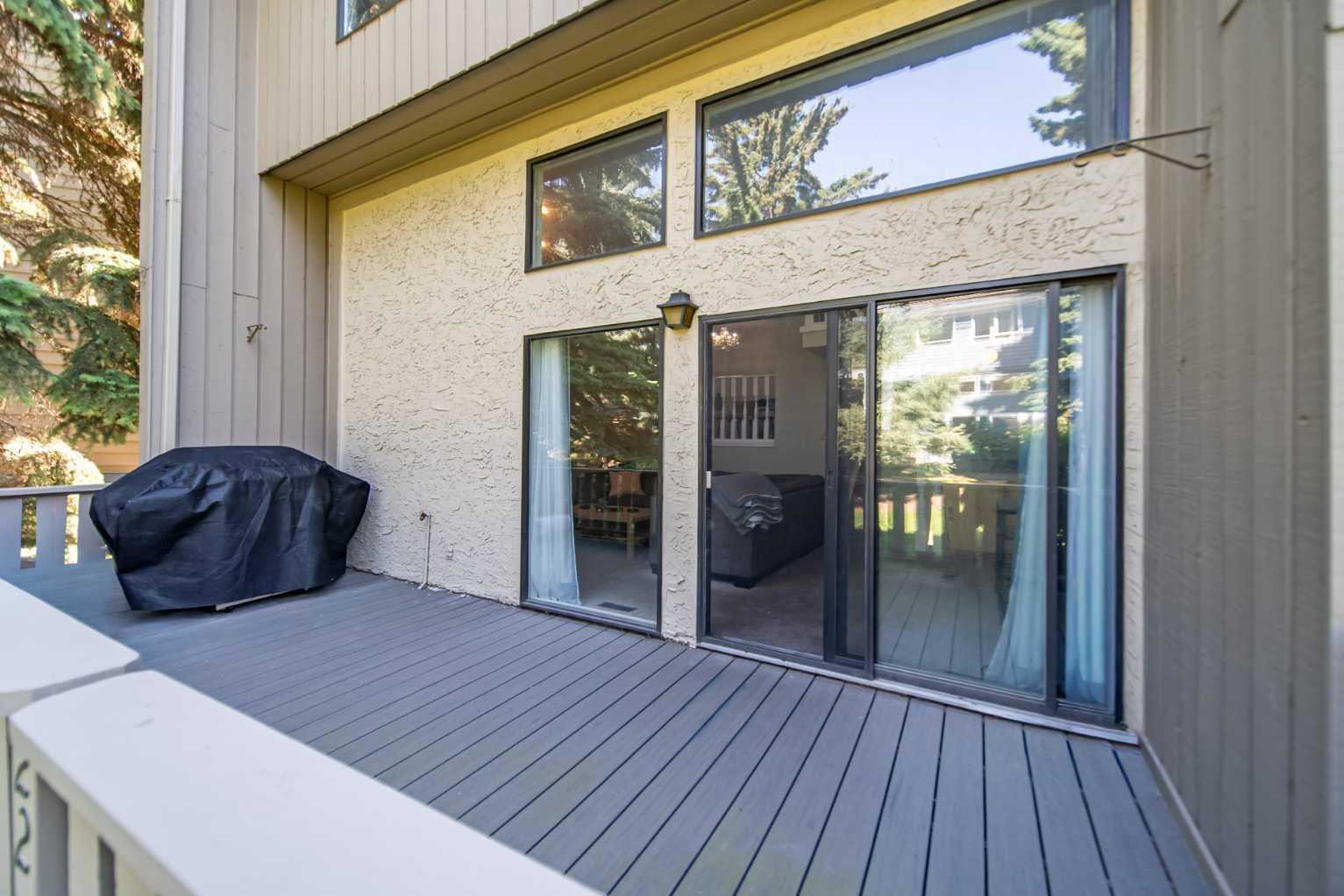 22 Point Mckay Court NW