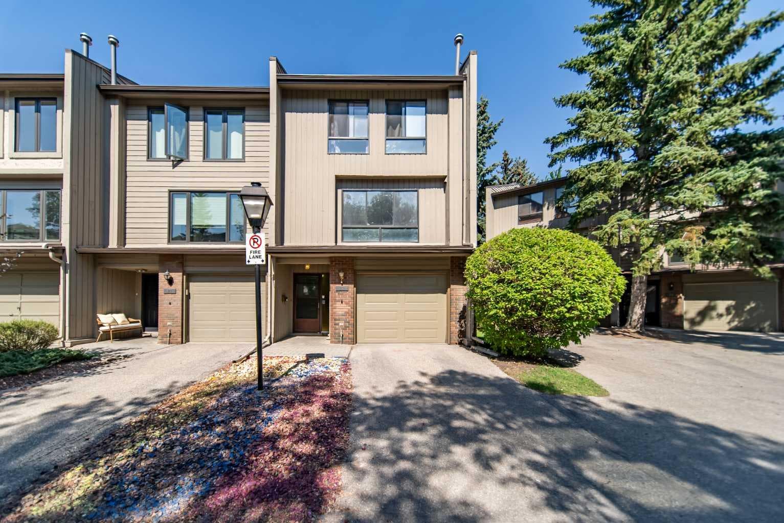 22 Point Mckay Court NW