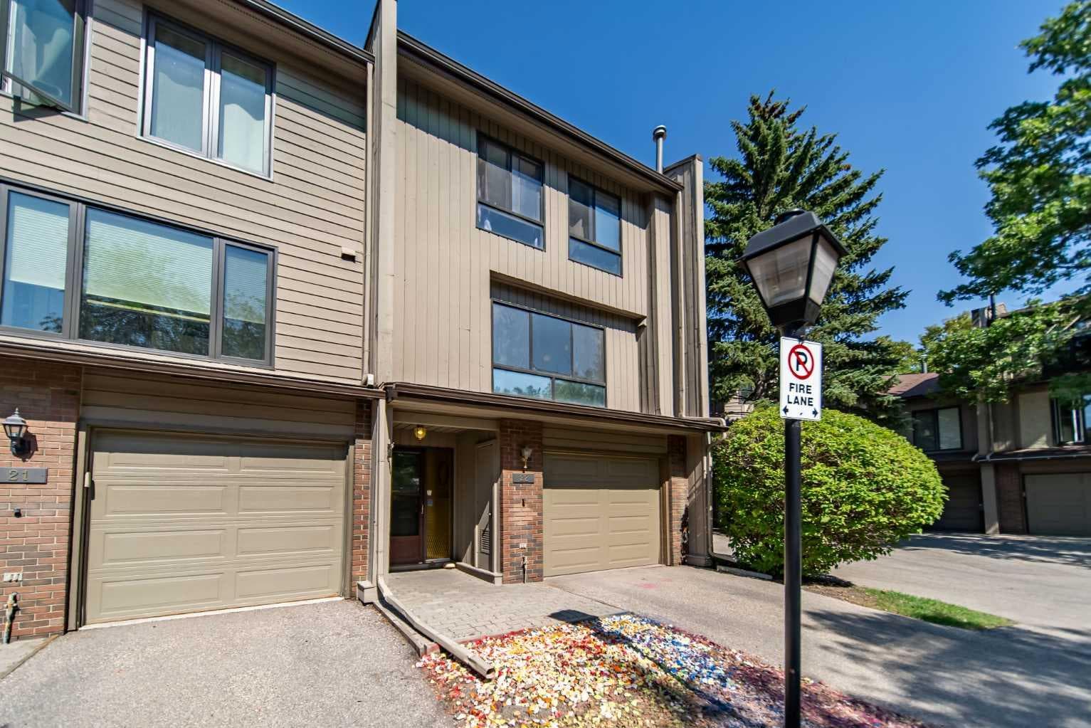 22 Point Mckay Court NW