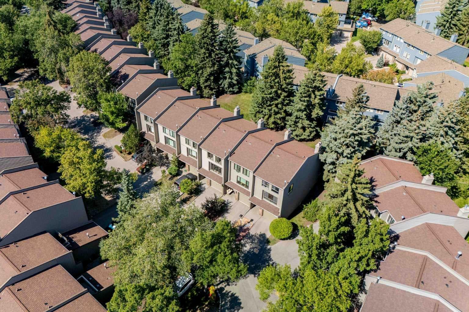 22 Point Mckay Court NW