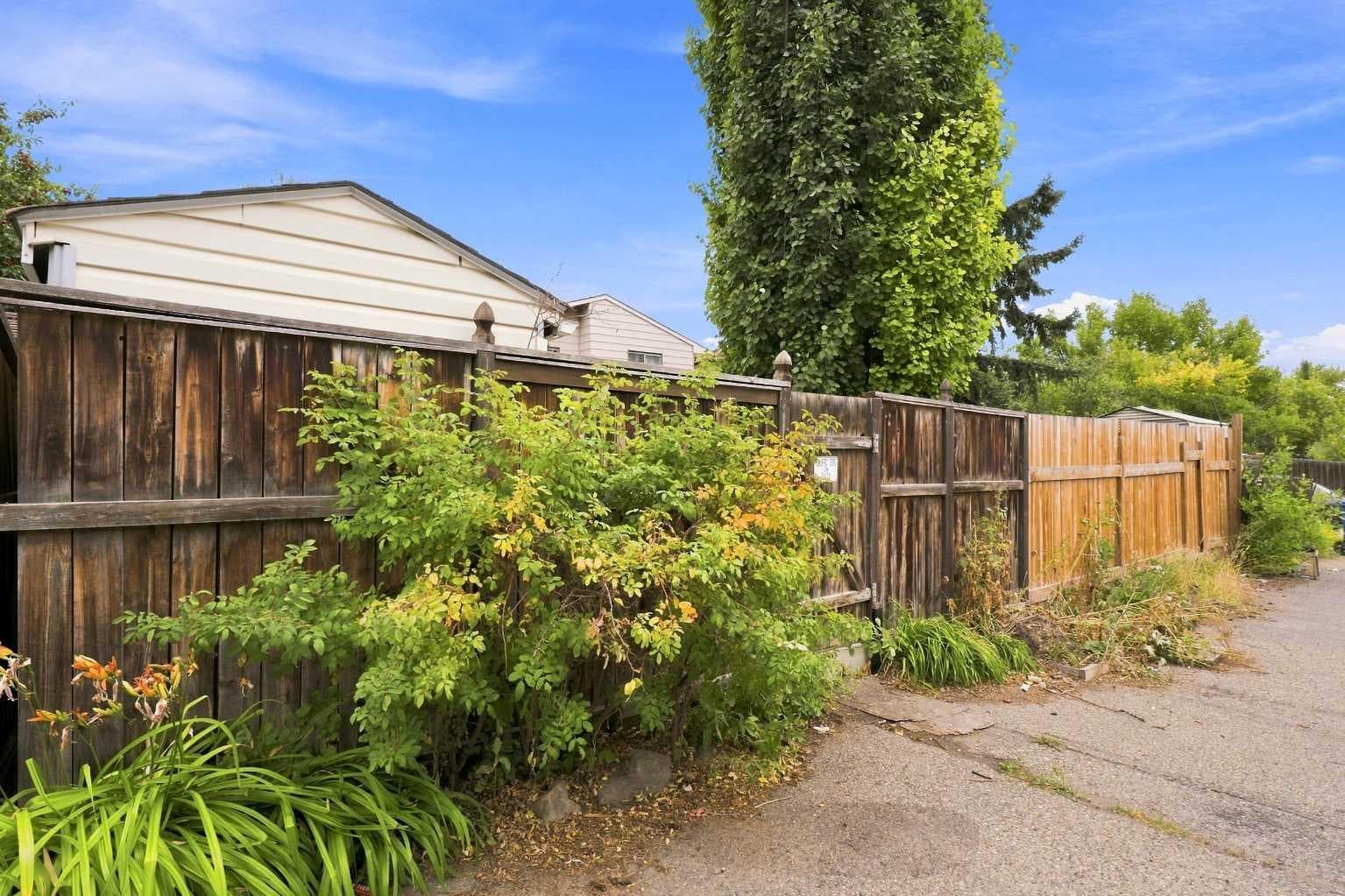 30 Bermuda Drive NW