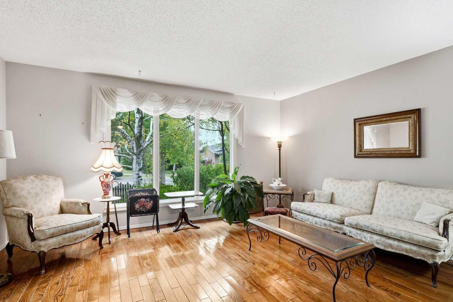 30 Bermuda Drive NW