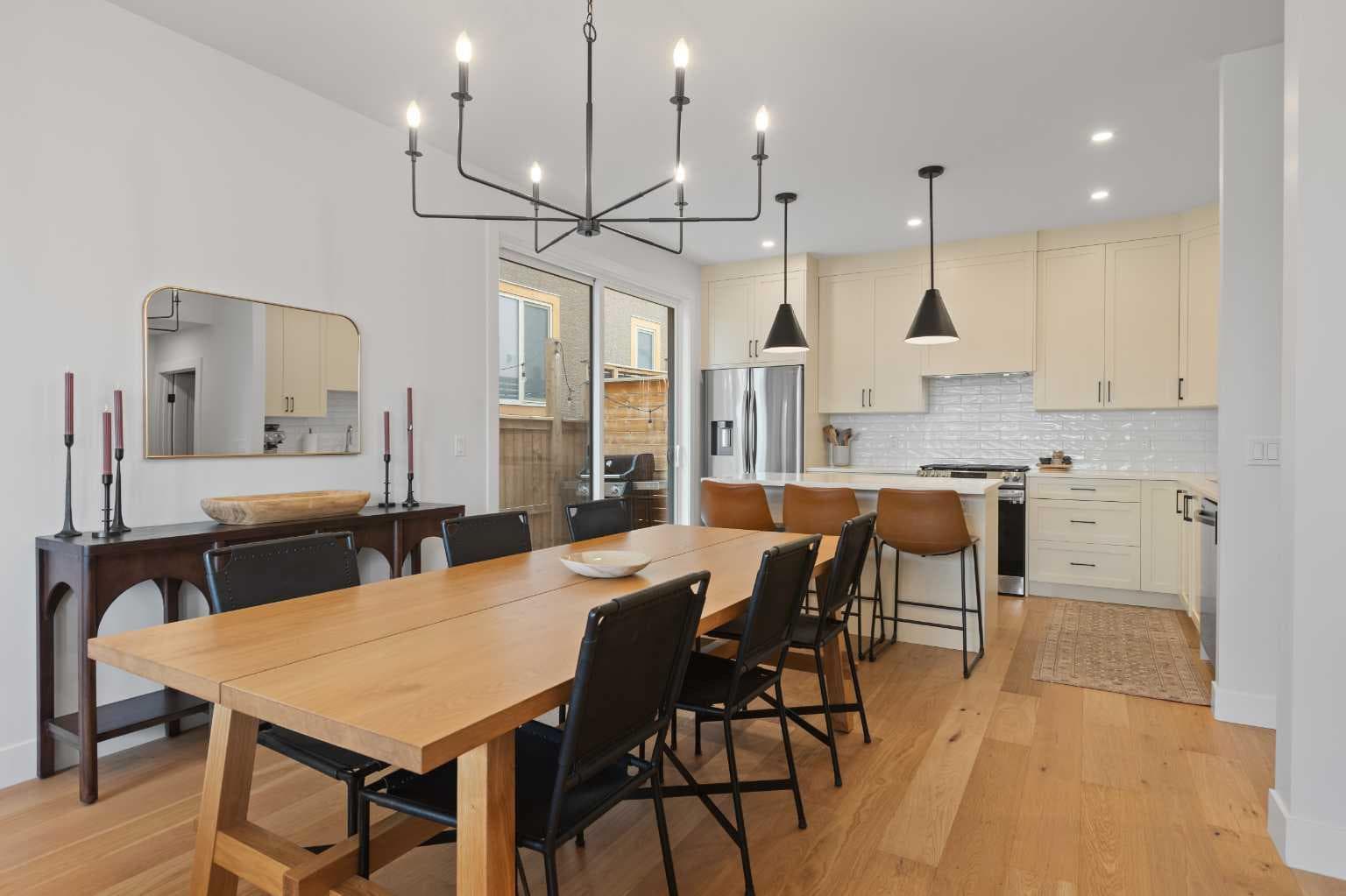 3105 Kildare Crescent SW