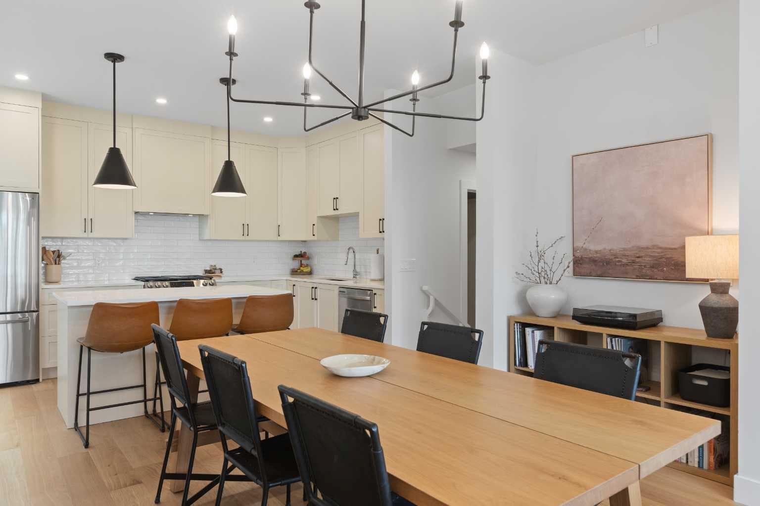 3105 Kildare Crescent SW