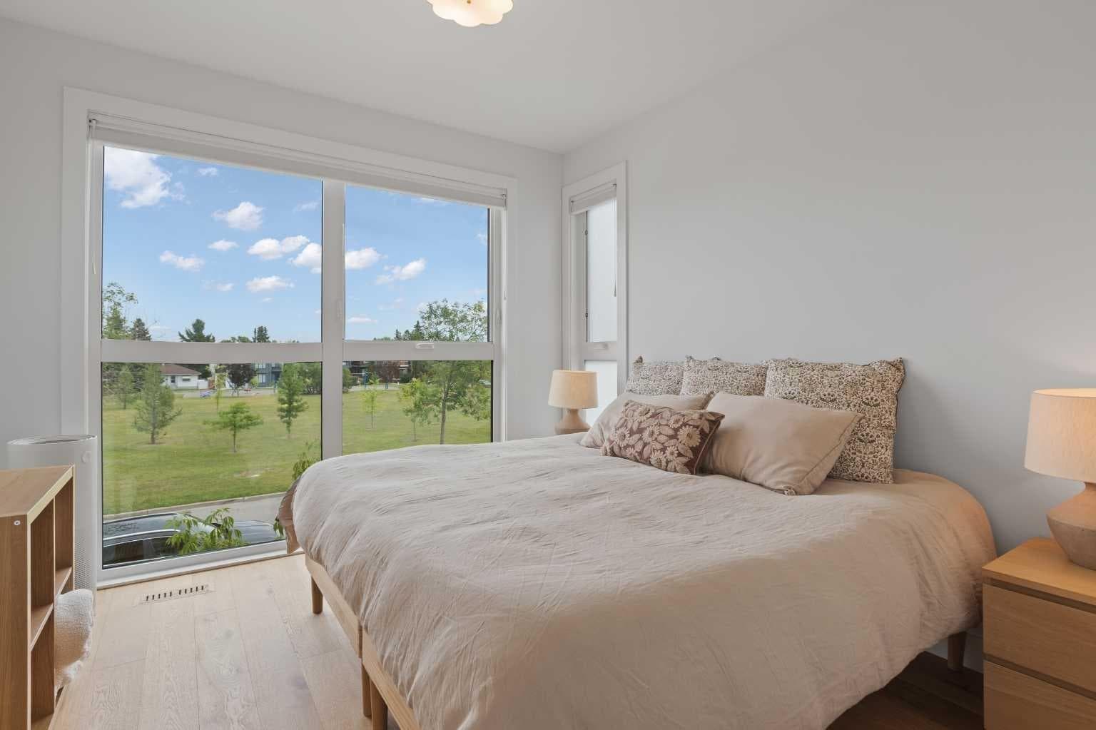 3105 Kildare Crescent SW