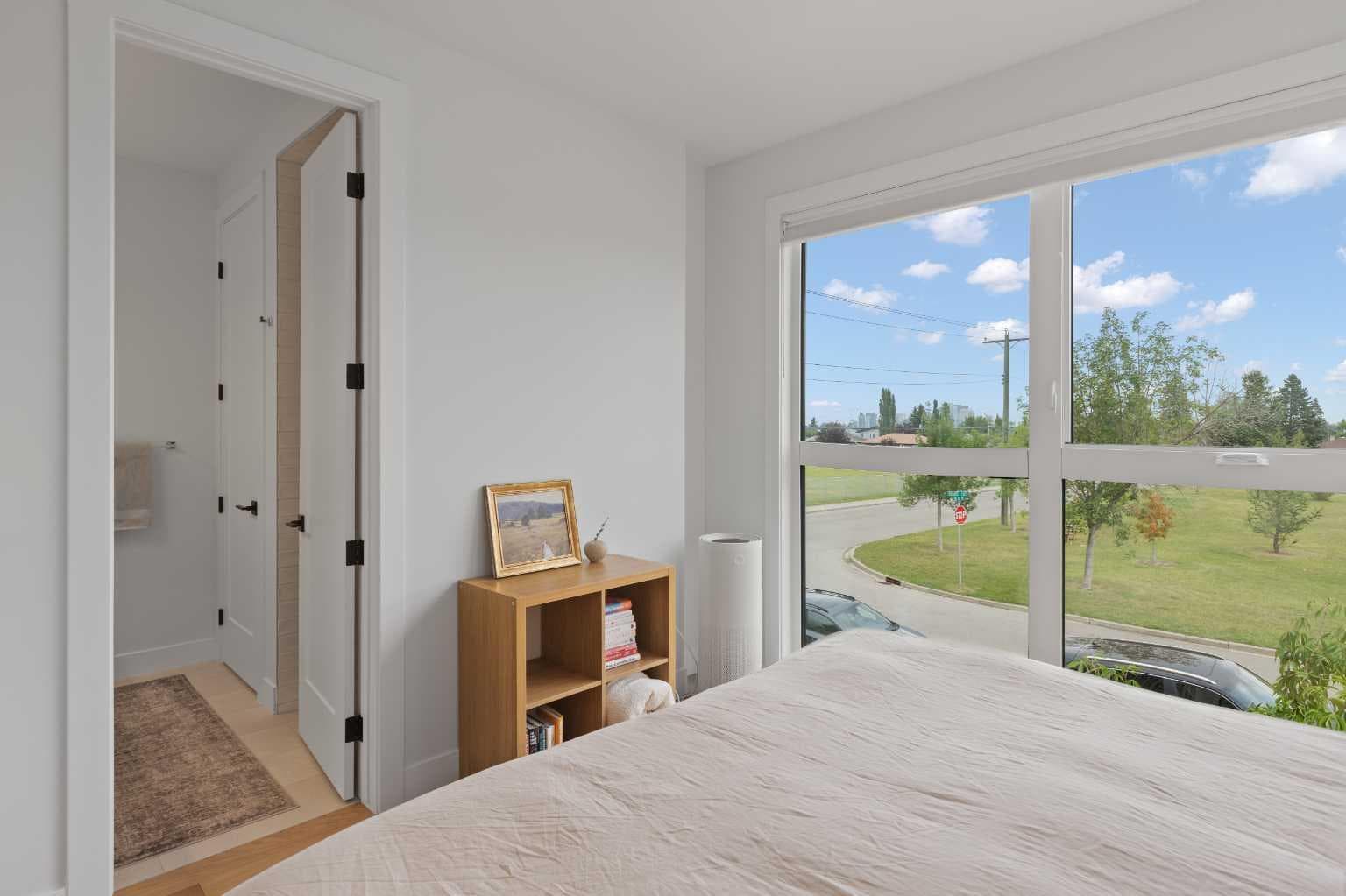 3105 Kildare Crescent SW