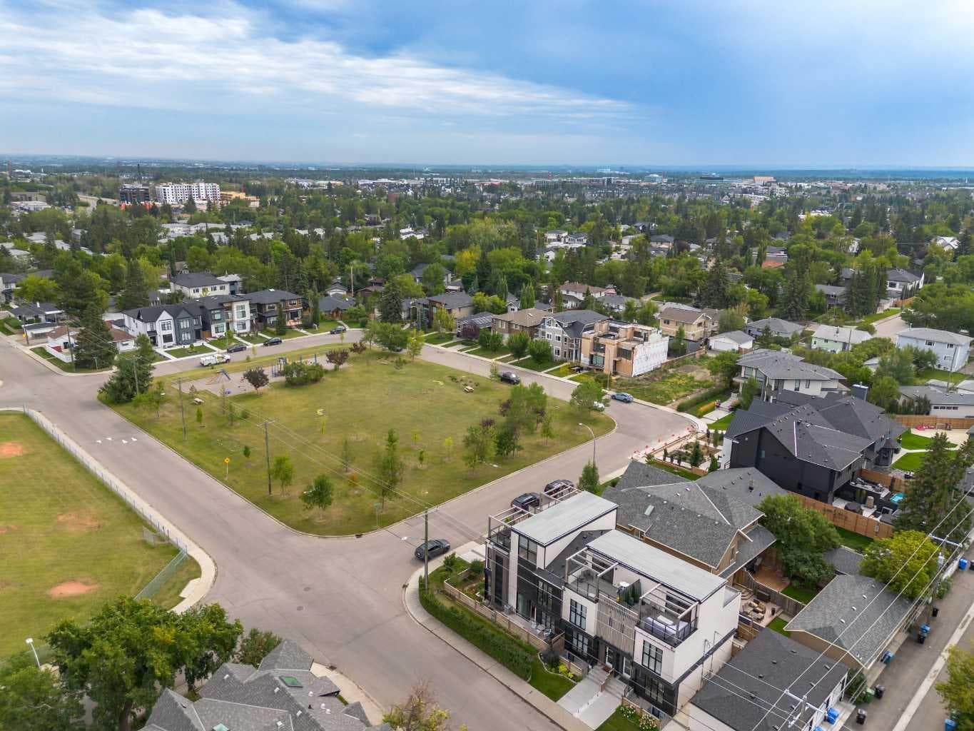3105 Kildare Crescent SW