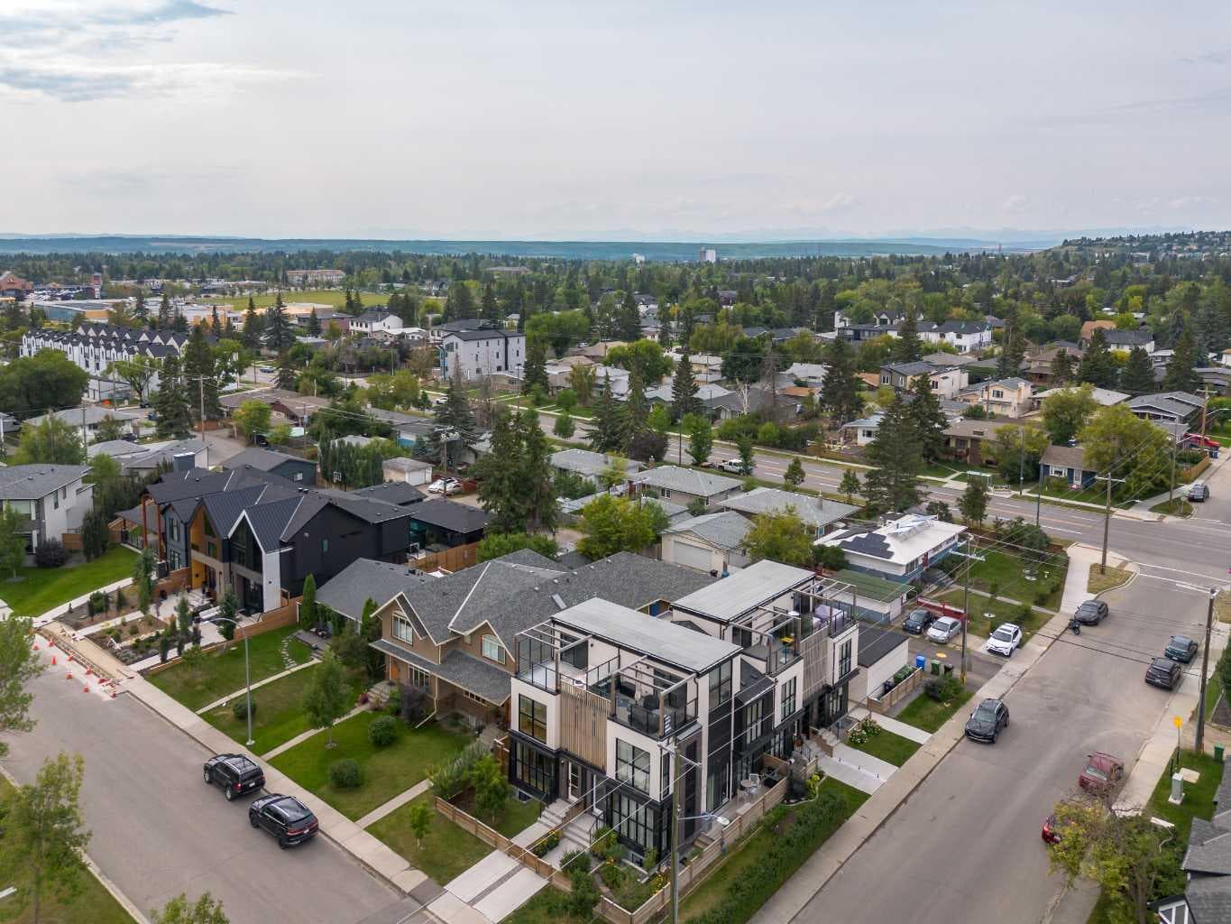 3105 Kildare Crescent SW