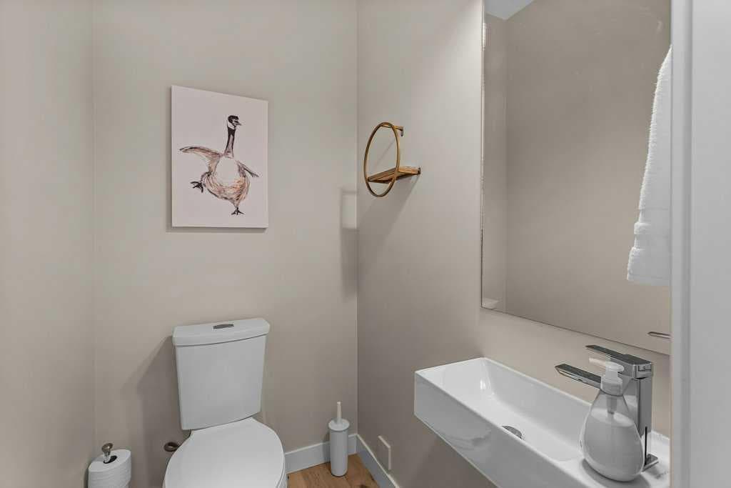 104, 1106 Bow valley Trail 
