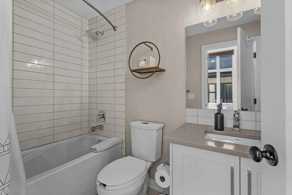 104, 1106 Bow valley Trail 