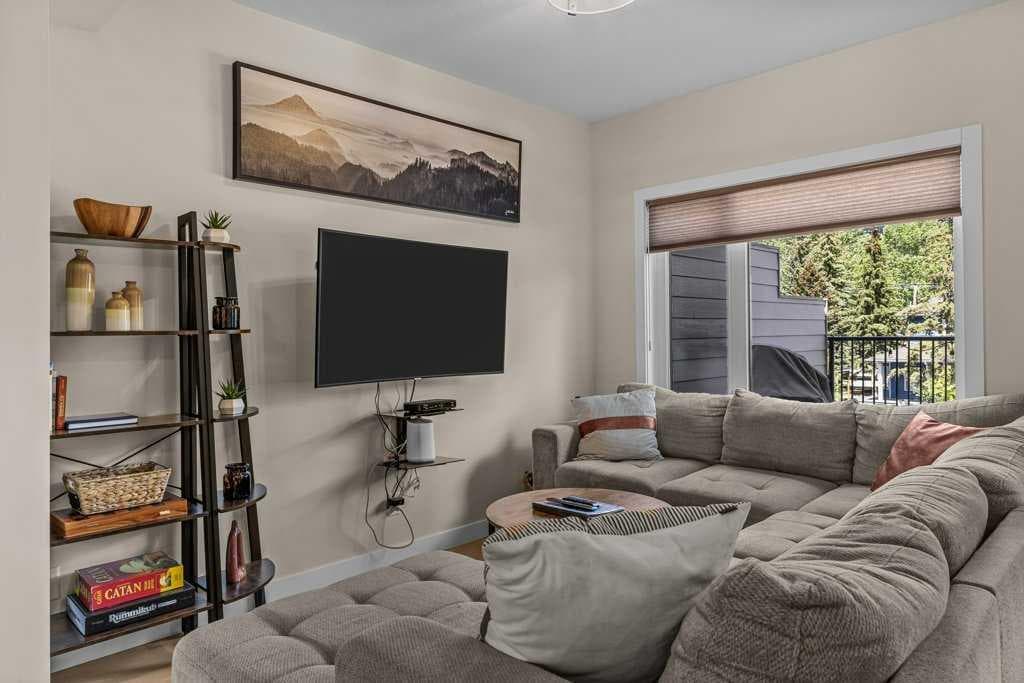 104, 1106 Bow valley Trail 