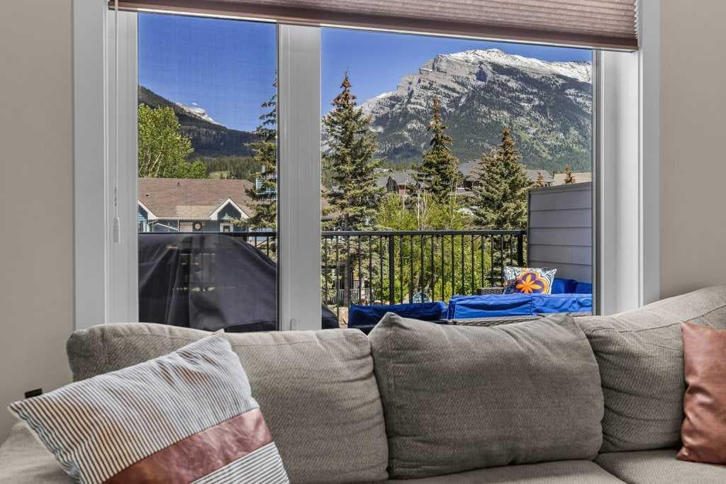 104, 1106 Bow valley Trail 