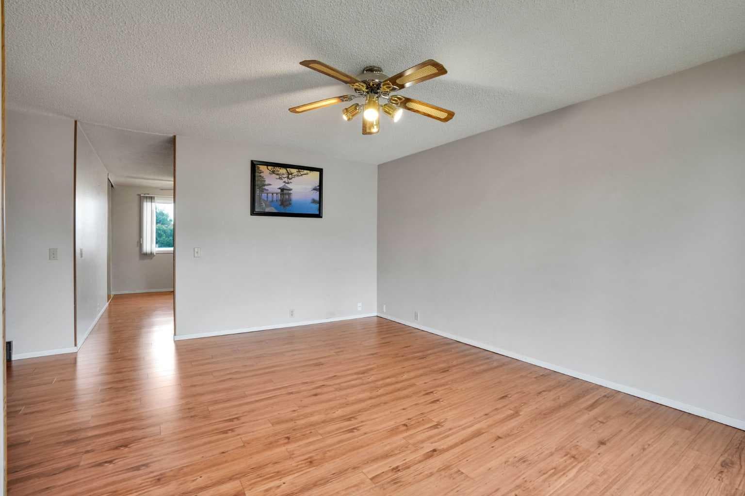 48 Falton Rise NE