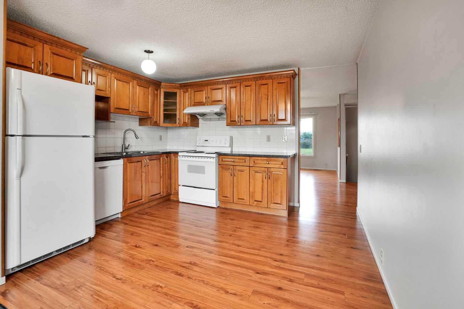 48 Falton Rise NE