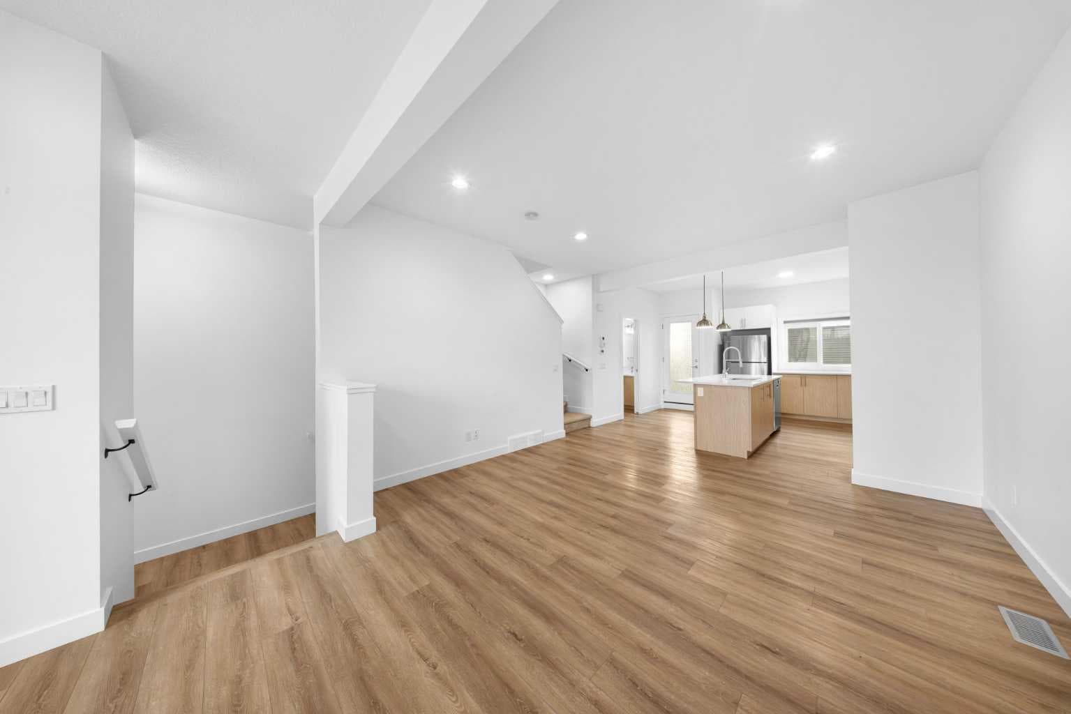144 Walden Lane SE