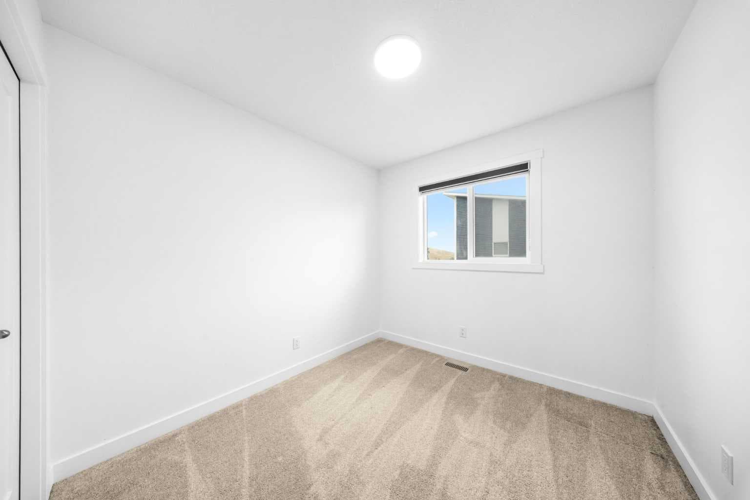 144 Walden Lane SE