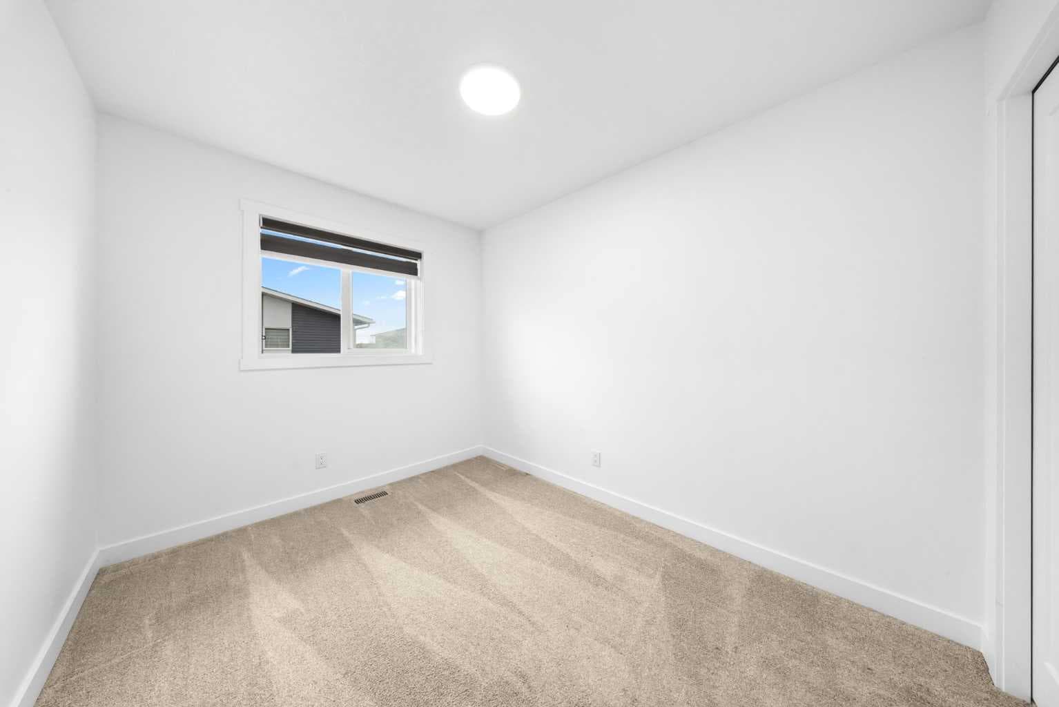144 Walden Lane SE