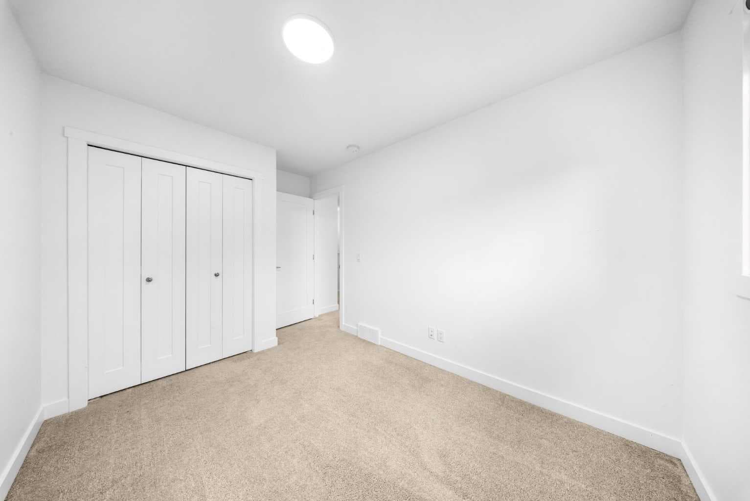 144 Walden Lane SE