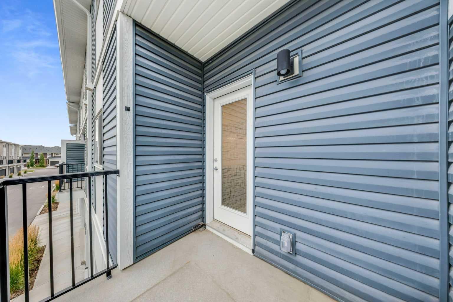144 Walden Lane SE