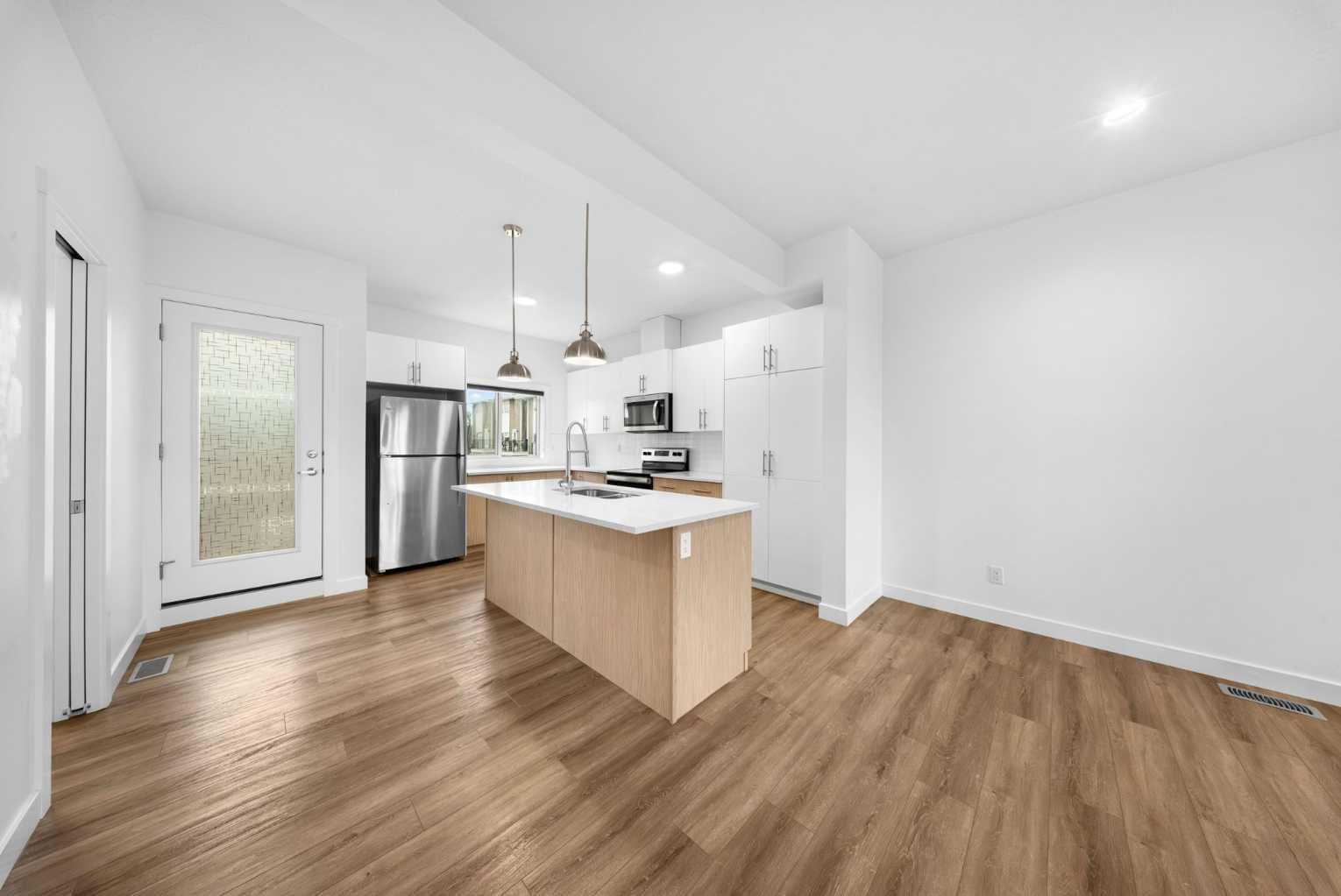 144 Walden Lane SE