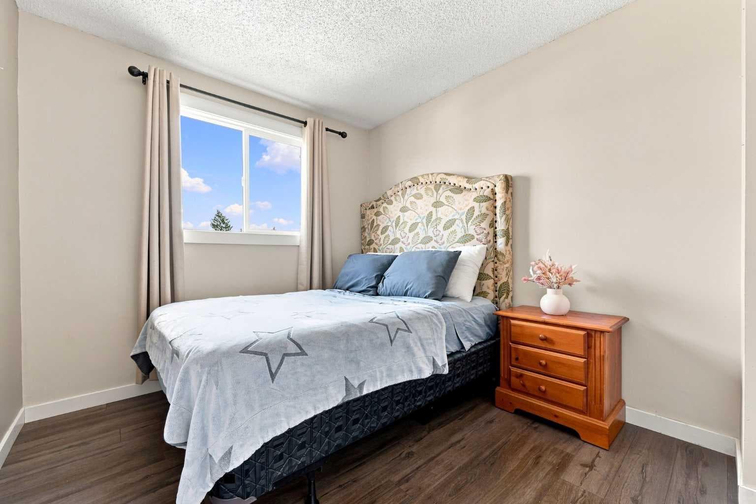 27 Erin Grove Close SE
