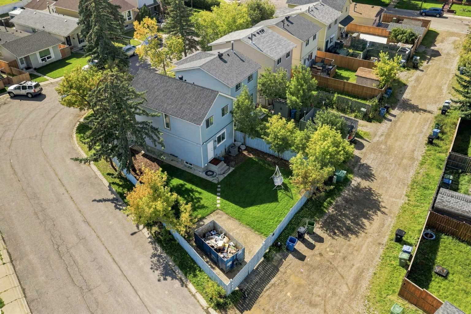 27 Erin Grove Close SE