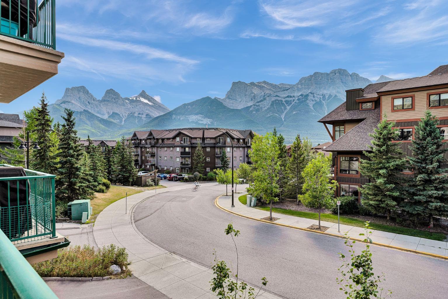 201, 176 Kananaskis Way 