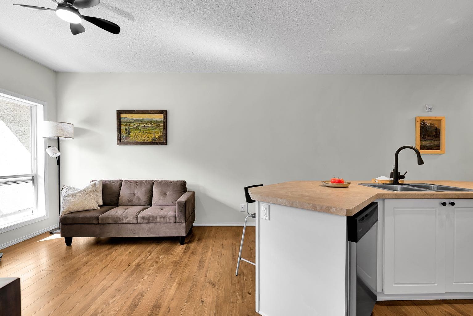 201, 176 Kananaskis Way 