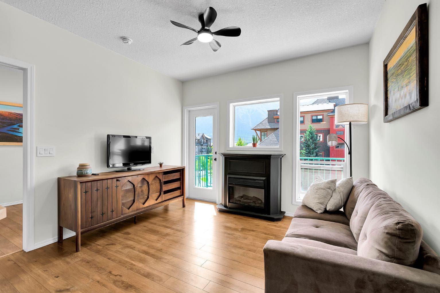 201, 176 Kananaskis Way 
