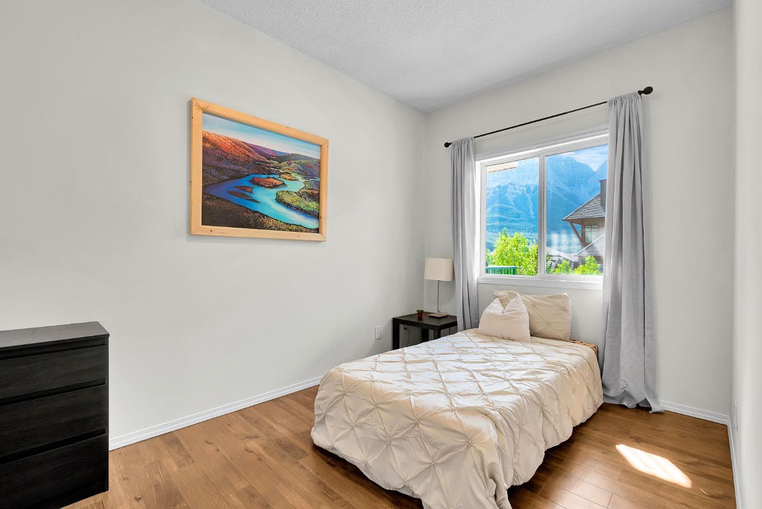 201, 176 Kananaskis Way 