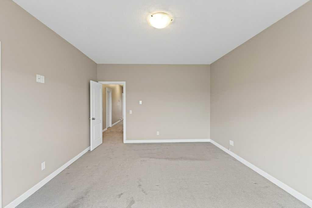 26 Redstone Cove NE