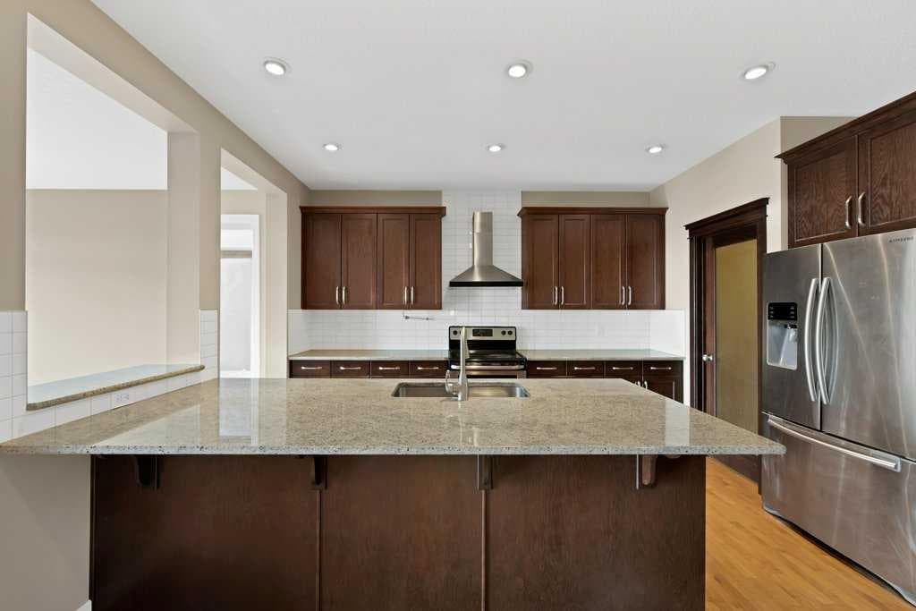26 Redstone Cove NE