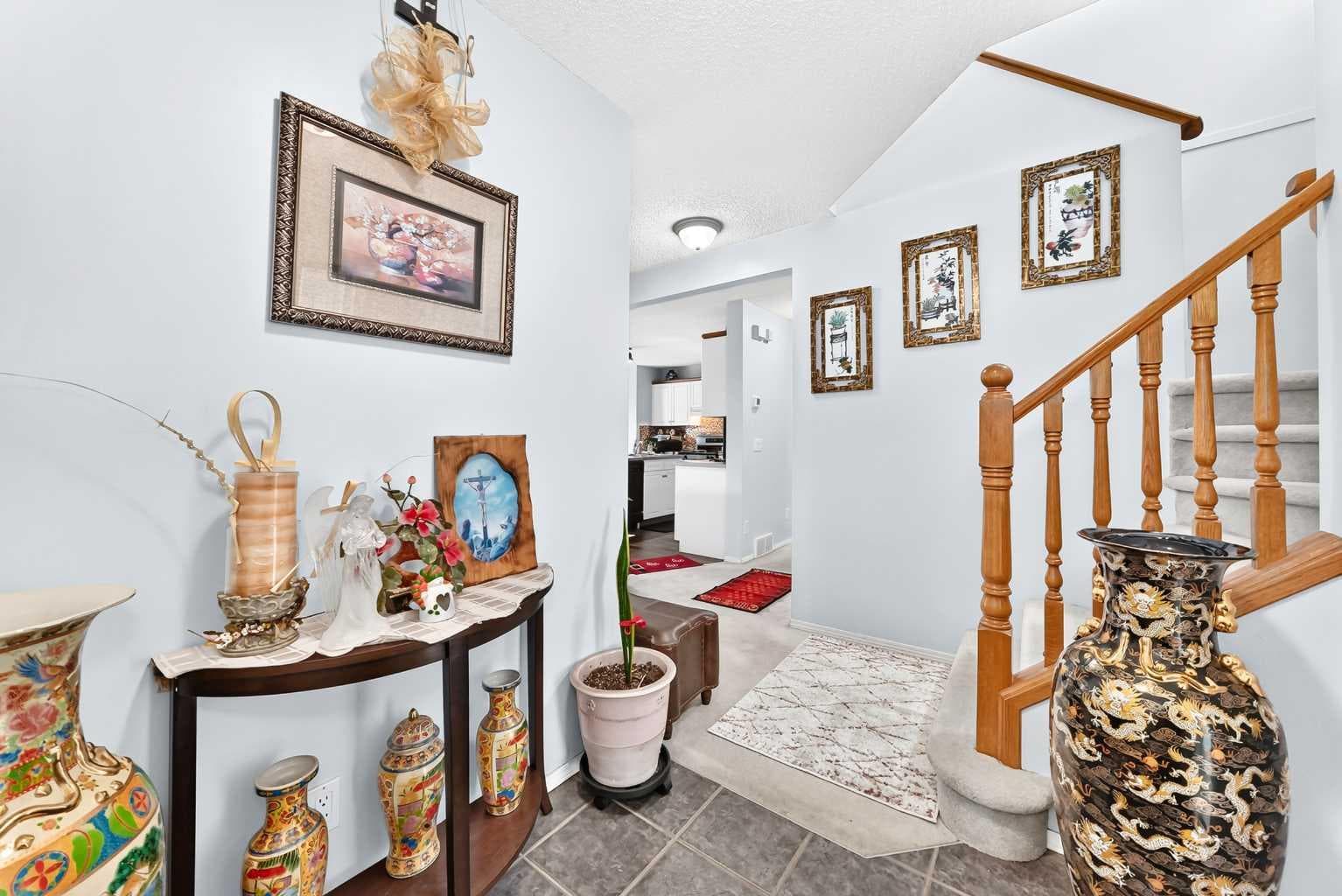 207 Bridlewood Road SW