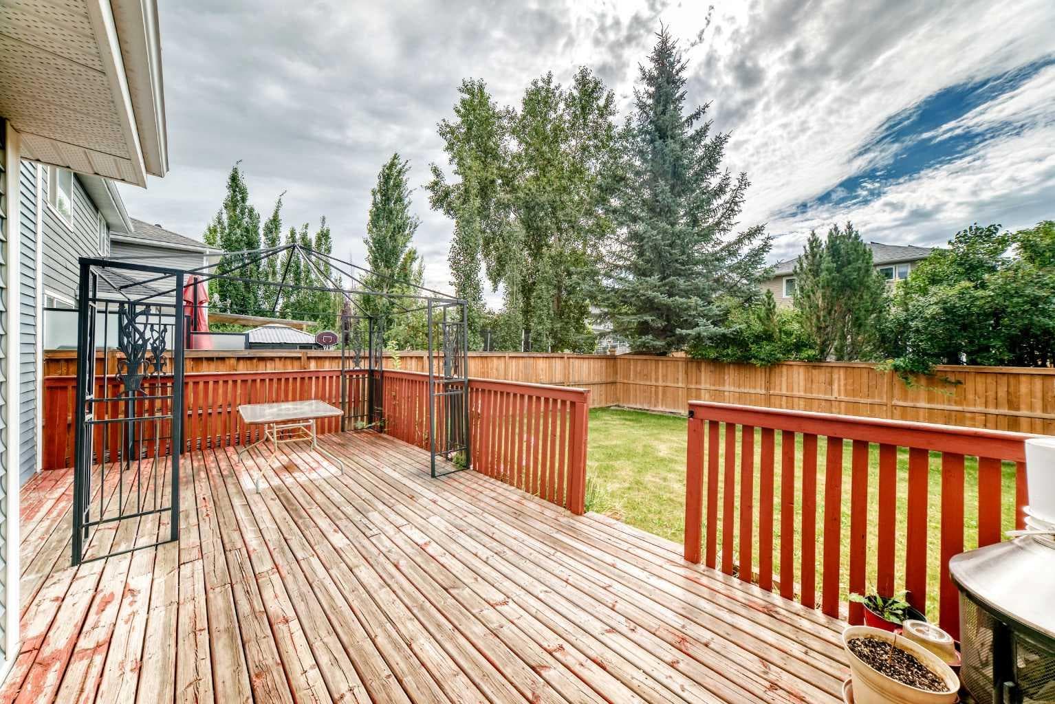 207 Bridlewood Road SW