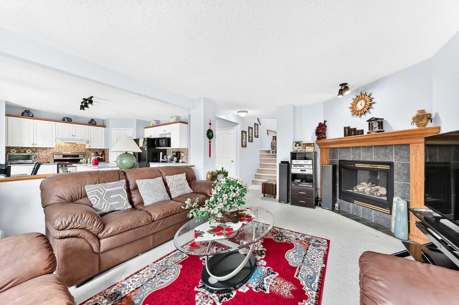 207 Bridlewood Road SW
