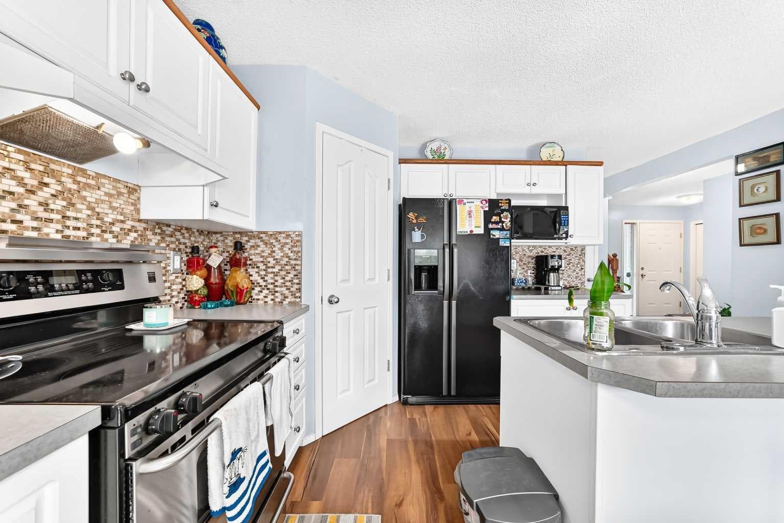 207 Bridlewood Road SW