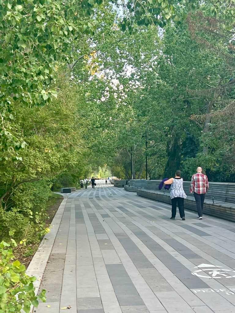 400F, 500 Eau Claire Avenue SW